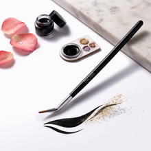 Load image into Gallery viewer, Inchis Eyeliner Brush (IPY-30)