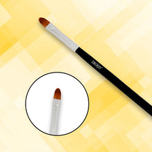 Load image into Gallery viewer, Inchis Eyeshadow Brush(IPH-22)