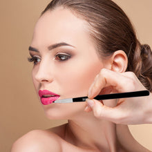 Load image into Gallery viewer, Inchis Lip Liner Brush (IPH-96)
